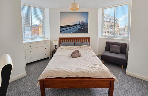 2 Bedroom Modern stylish Apt in Glasgow City Centre - Foto 1