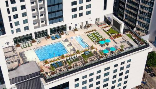 Lux High Rise one stop 2 bedroom private Share kitchen Professional Respected apartment - Foto 3