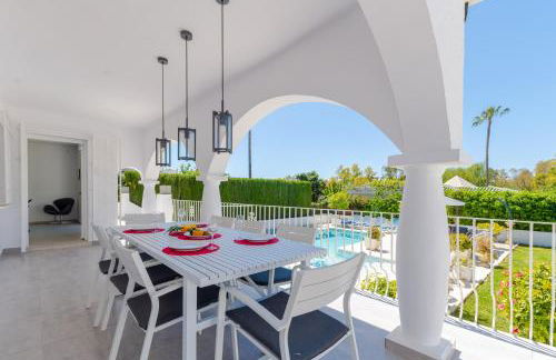 Modern villa with Heated Pool & BBQ Next to the Beach - Foto 11