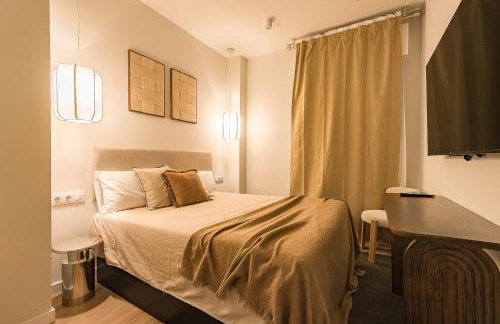 Barcelona Stadium Luxury Apartment - Photo 30