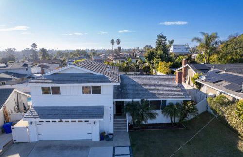 4Bd, putt putt, turf, grill, fire pit & more! - Photo 46