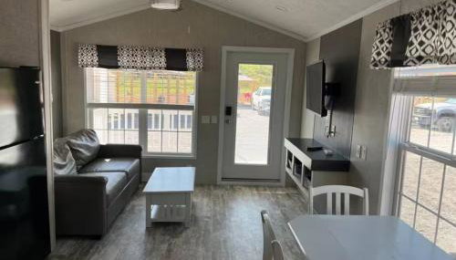 Peaceful Tiny Home - Mins to Bald River & Downtown - Foto 1