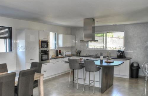 Grande maison moderne avec piscine à Tours, proche du centre-ville et de la Loire à Vélo - FR-1-381-231 - Photo 15