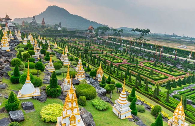 Genießen Sie die Tiffany Show mit dem Silber-Ticket und einer Stadtrundfahrt - Foto 4