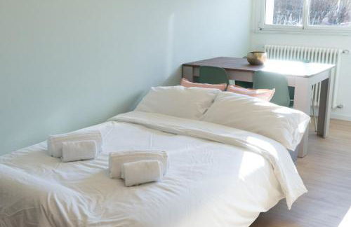 Arcimboldi's Nest - Close to Metro and Train - Foto 23