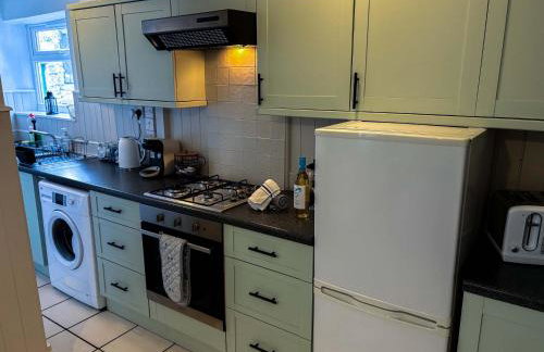 Bourne Cottage, Stylish 3 Bed, Sleeps 7, Pet Friendly, Central Castleton - Foto 18