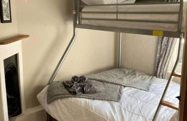 Pieman's Cottage - Pulborough, West Sussex Cottage - sunny courtyard - Foto 26