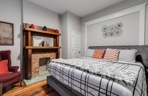 Grand Carytown 5BR FAN HOME fully fenced - Foto 4