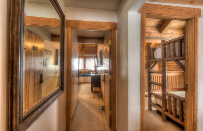 Granlibakken Retreat Near Tahoe Beach! - Photo 9