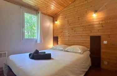 Chalet de 4 pers - Lac de Miel à 500m - Beynat - Parking Piscine - Foto 3