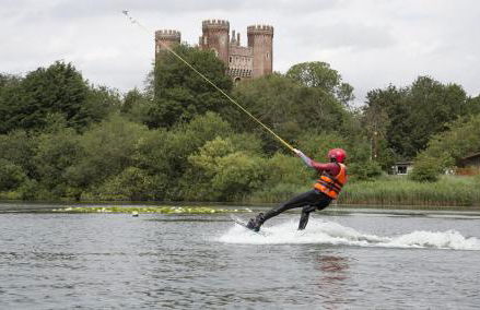 Muscovy Lodge with Hot Tub at Tattershall Lakes Country Park - Foto 53