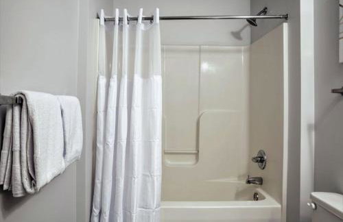 2BR 2BA In The Block by CozySuites! - Foto 16