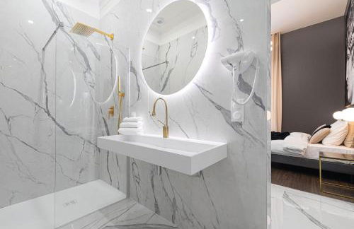 Legend Majestic - Baignoire chaussure - TV Miroir - Parking Privé GRATUIT - Foto 6