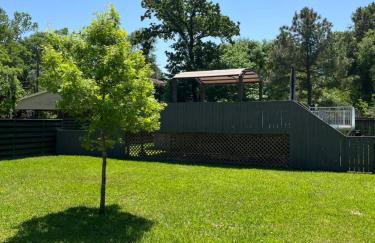 Cozy Barn with Pool Access & Near Lake Conroe - Foto 45