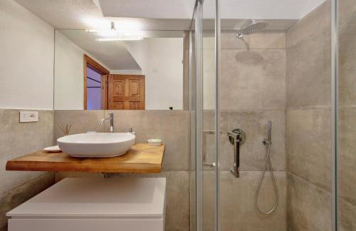 Exclusive House Inside Historic Fortress - Photo 12