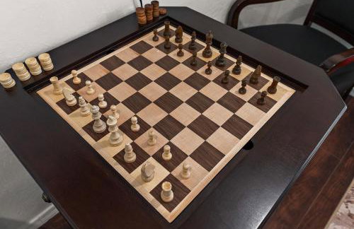 Serenity Splash Upscale Stay Pool Game Lounge - Foto 25