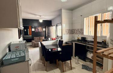 Casa próximo a plataforma de pesca com piscina e churrasqueira - Foto 6