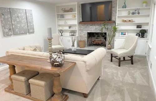 Colonial Stay- 7 BR-up to 14 Guests - Foto 17