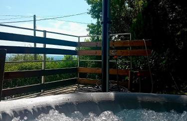 Plesivica Hillside Holiday Home With Hot -tub - Foto 19