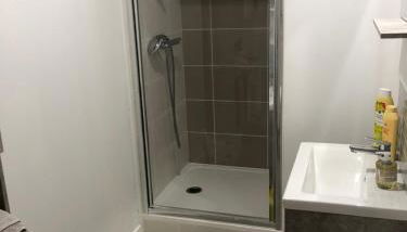 Appartement St Cyr Coëtquidan - Foto 4, Shower