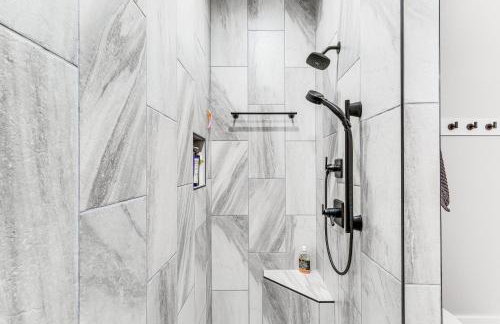 Family Retreat with Fire Pit and Yard in Mineral City - Foto 17