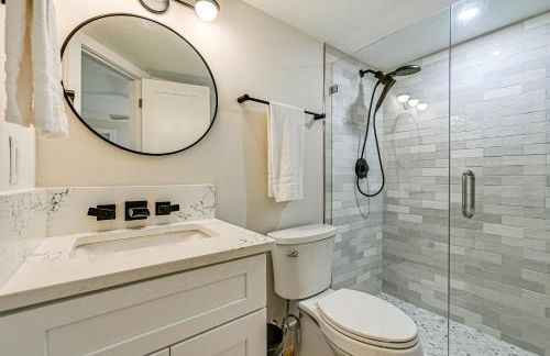 Upscale Naples Condo with Pool Access Walk to Pier! - Foto 21