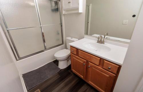 Modern Retreat Near DAY Airport & Metropark - Foto 18