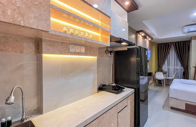 Modern Studio Room Apartment At Tamansari Skylounge Makassar - Foto 14