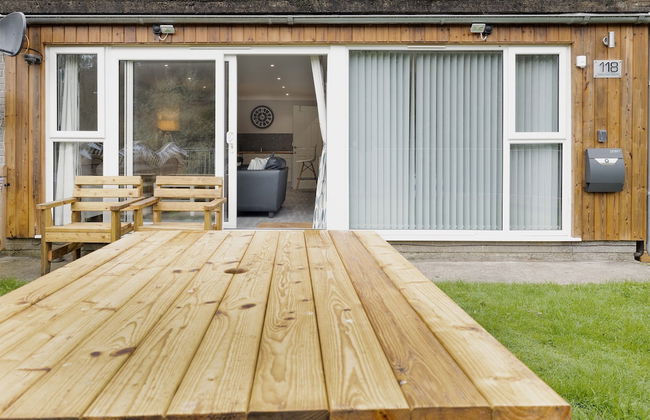 2 Bed Villa Sleeps 4 - Wifi, Garden, Sea Views - Foto 25