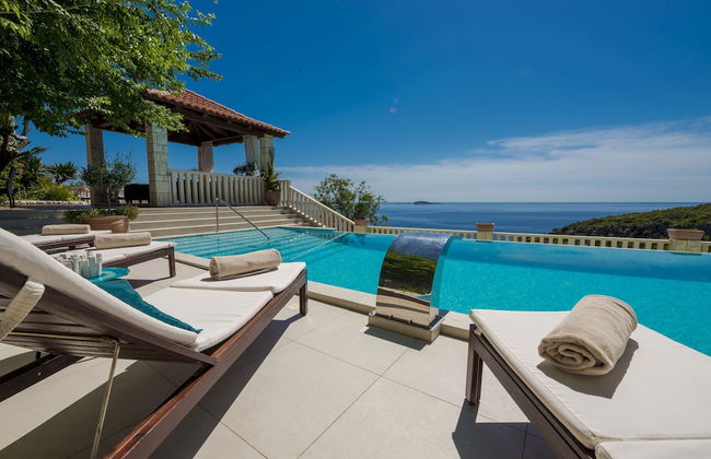 Mediterranean Villa With Astonishing View Over the Adriatic sea and Private Pool - Foto 1