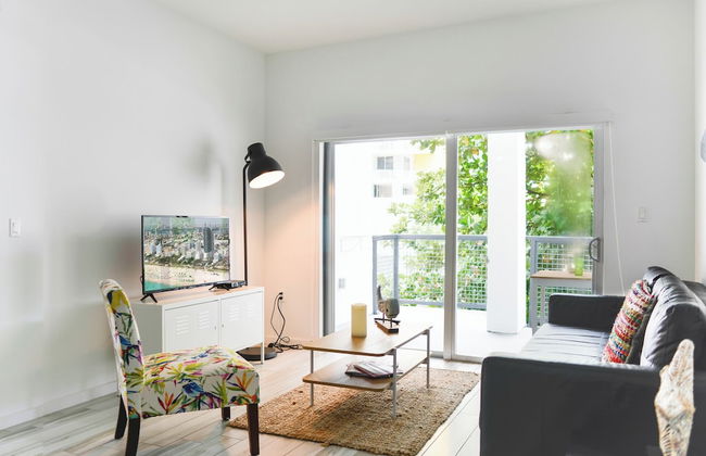Stylish Stay by Wynwood & Biscayne Bay - Photo 12