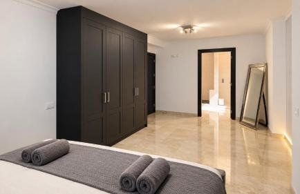 Large Villa in Maspalomas with Huge Private Pool, Jacuzzi & Gym - Foto 5