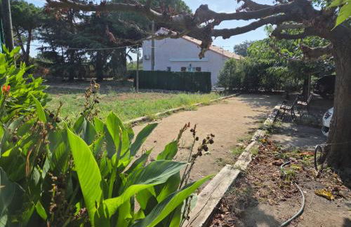 Logement au Mas de la Couloumine Gîte Le Madeloc - Foto 5