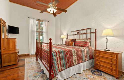 #24 at Gruene Silo Inn - Foto 5