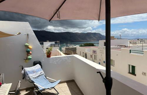 House with terrace in La Graciosa- Canary Islands - Foto 3