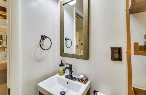 Great for Families! Woodsy Cabin in Lost City - Foto 14