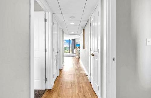 Edgewater Tower 1-305 - Foto 64