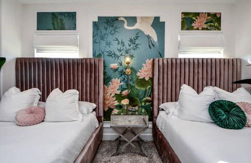 BrandNew! Secret Garden HTX |5BR w/GameRoom+HotTub - Foto 52