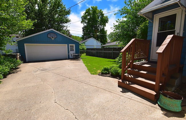 Updated Bungalow Steps to Notre Dame 410 - Foto 29