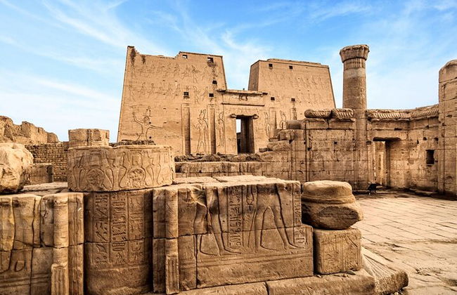 Crociera di 4 notti Luxor, Assuan, Abu Simbel, mongolfiera e tour in autobus da Hurghada - Foto 5