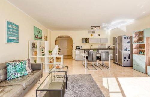 Life El Presidente Penthouse Pool View - Photo 16