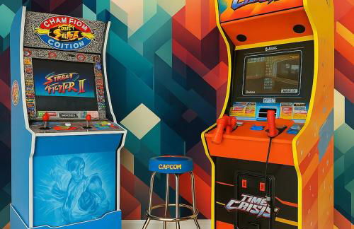 Luxe Retreat! Bar|Rooftop DT Views|Hot Tub|Arcade - Foto 14