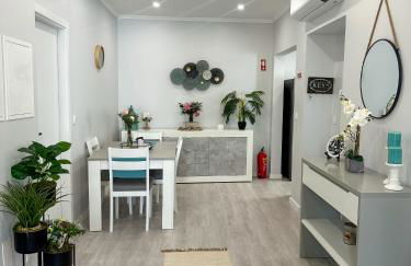 Maré Alta - Scenic Seaside Stay with outdoor deck - Photo 4