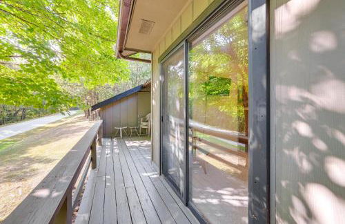 Bella Vista Townhome with Deck Near Back 40 Trail! - Foto 23