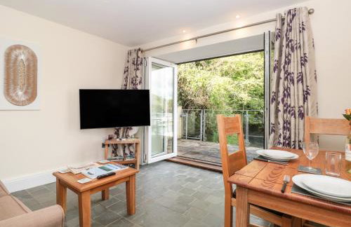 Spanish Boathouse - Photo 13