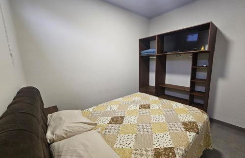 Linda Casa Nova e com piscina - Foto 18