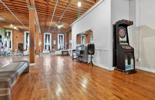 Huge 'MAN CAVE' 2 mins from Downtown Detroit apts - Foto 10