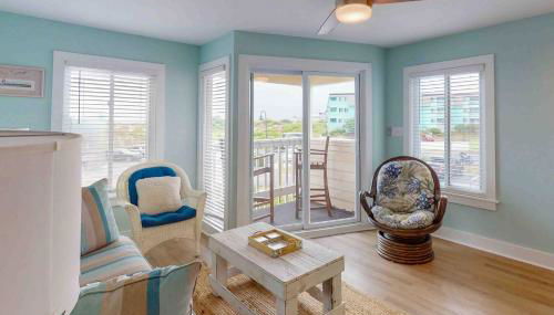 First-Floor Condo Steps from the Beach with Shared Pools, Hot Tub, Game Room - Foto 3