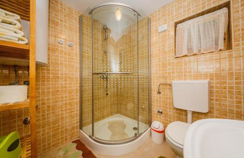 Beautiful cottage with heated pool for 22 ppl - Foto 64