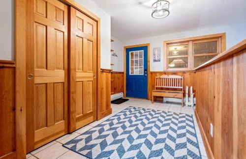 3 Mi to SR! Sleeps 25, Spacious, Hot Tub, Arcade! - Foto 49